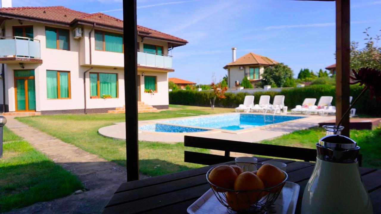 Вила Помело - Family Villa Pomelo Balgarevo Bagian luar foto