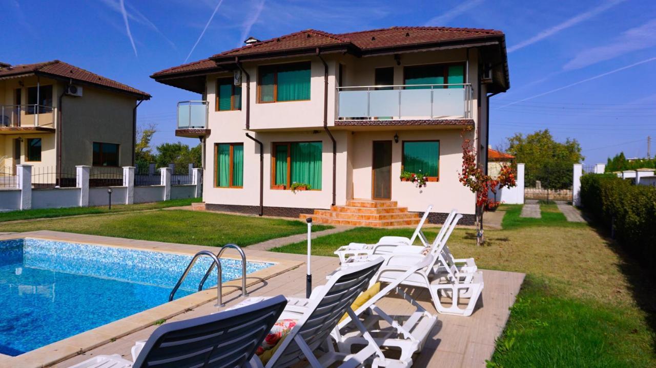 Вила Помело - Family Villa Pomelo Balgarevo Bagian luar foto