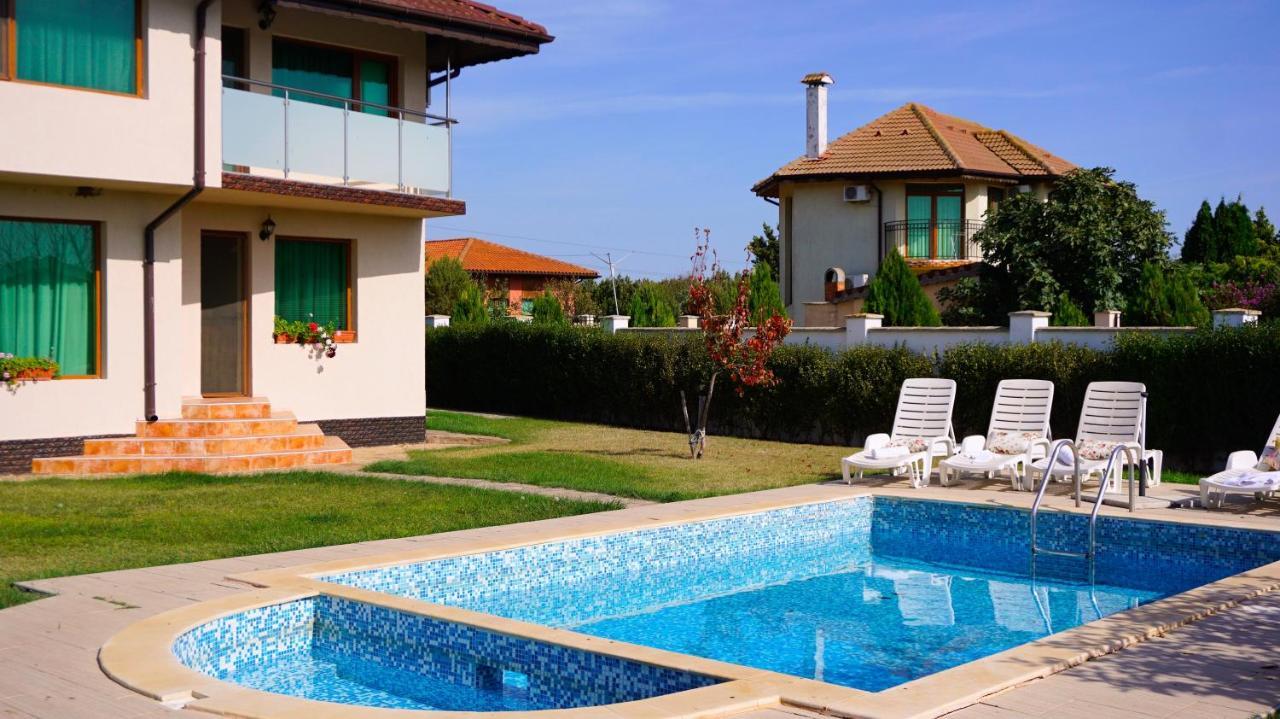 Вила Помело - Family Villa Pomelo Balgarevo Bagian luar foto