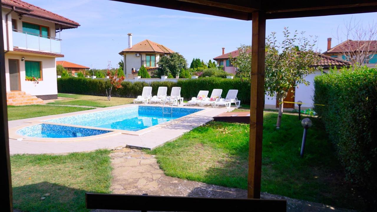 Вила Помело - Family Villa Pomelo Balgarevo Bagian luar foto