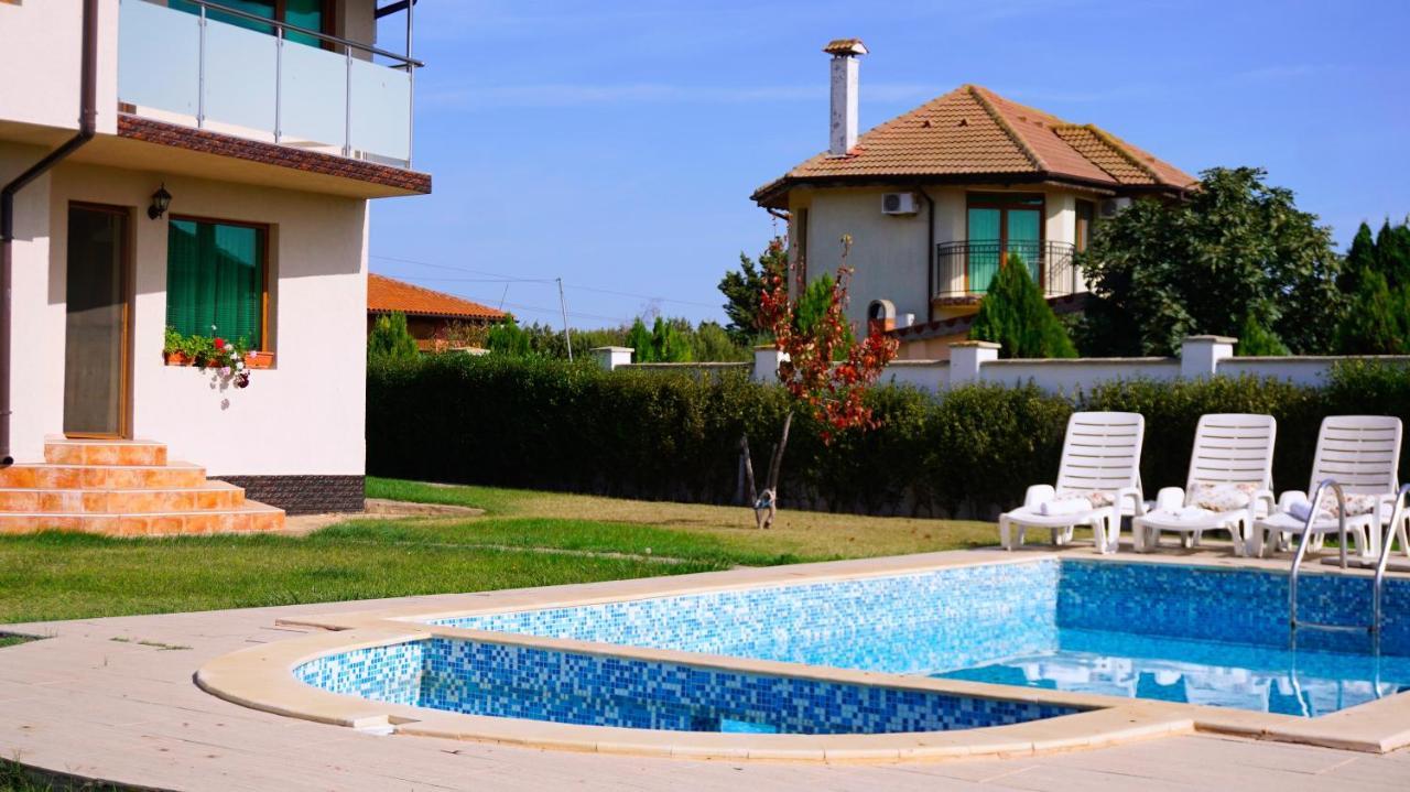 Вила Помело - Family Villa Pomelo Balgarevo Bagian luar foto